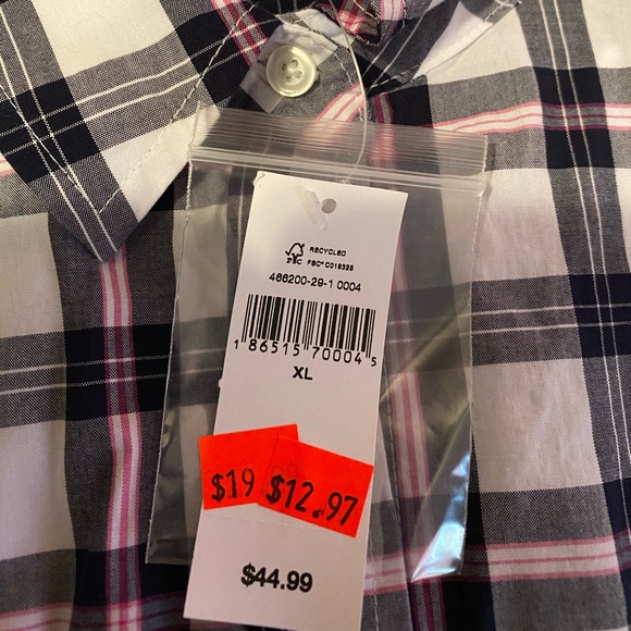Gap NWT Plaid XL button down shirt - Picture 2 of 3